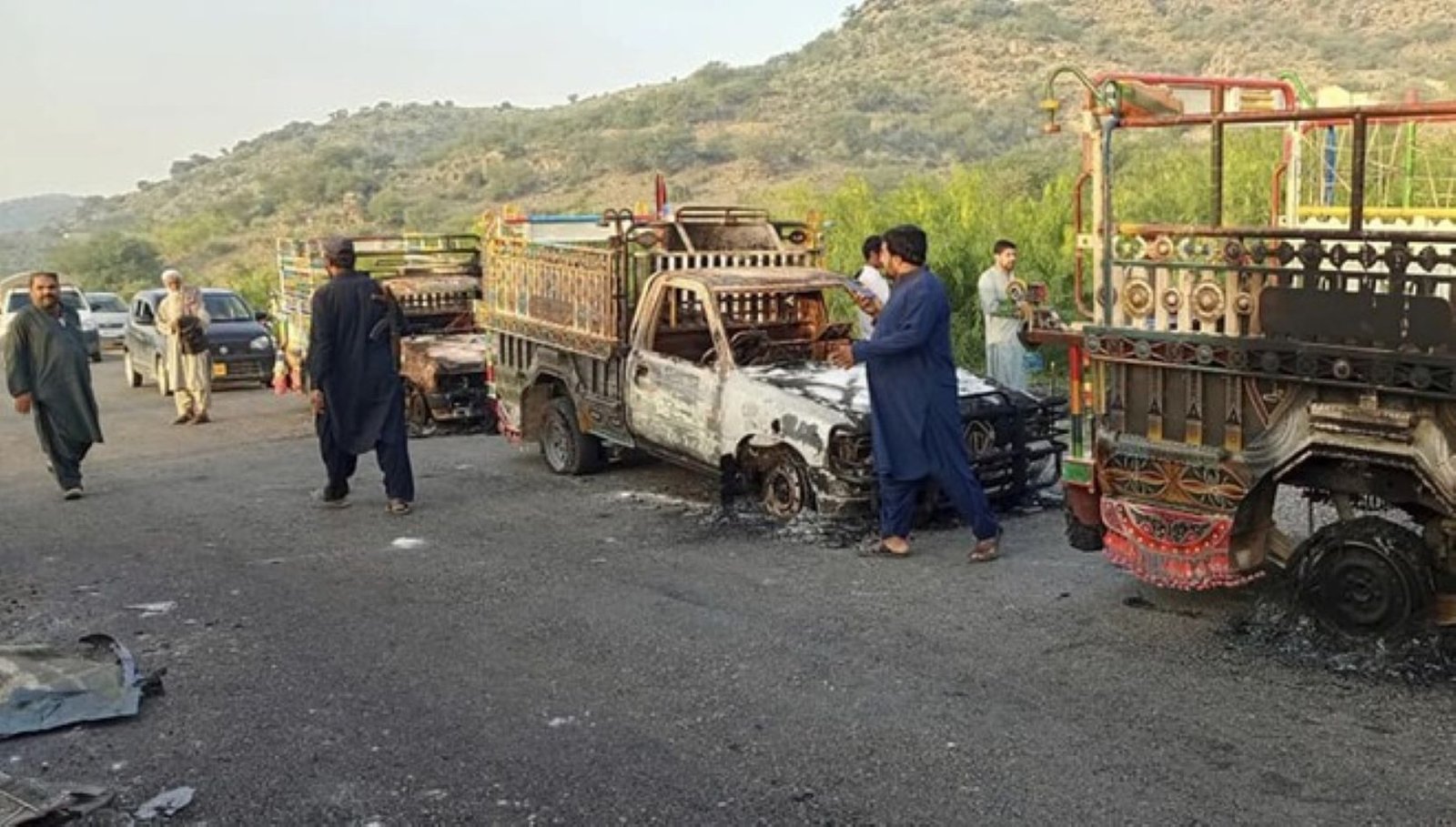 پنجاب جانیوالی بس کے 7 مسافر بلوچستان میں قتل، شناختی کارڈ دیکھ کر گولیاں ماری گئیں