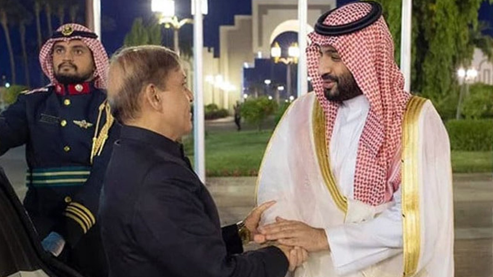 سعودی عرب کا پاکستان کو مؤخر ادائیگی پر پیٹرولیم مصنوعات کی فراہمی جاری رکھنے کا فیصلہ