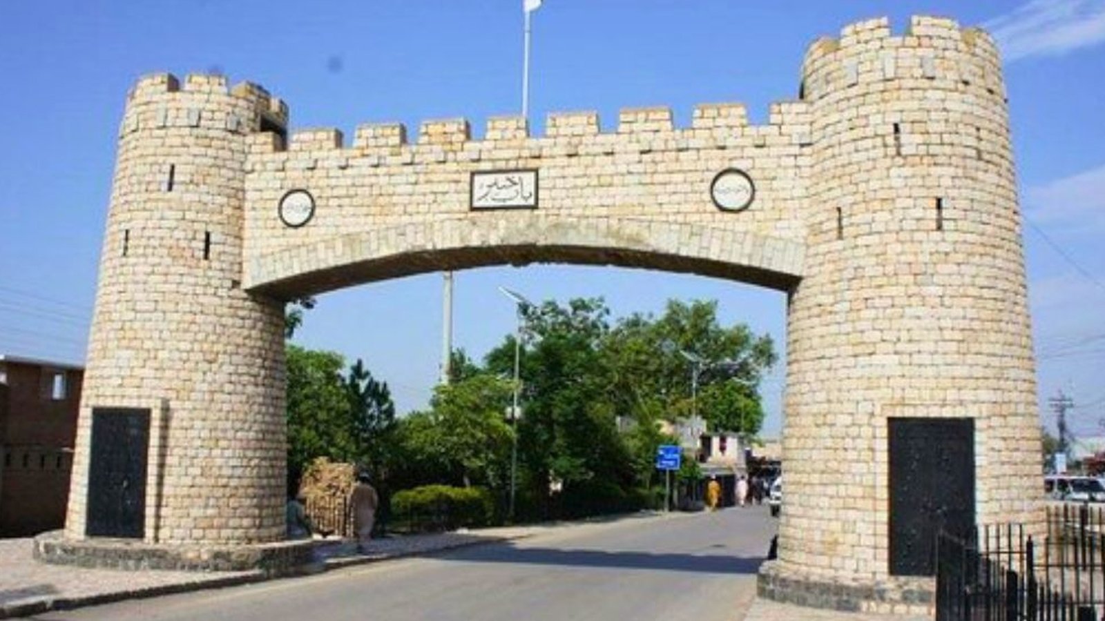 خیبرپختونخوا میں عوام  نے فتنہ الخوراج کے دو حملوں کو ناکام بنادیا