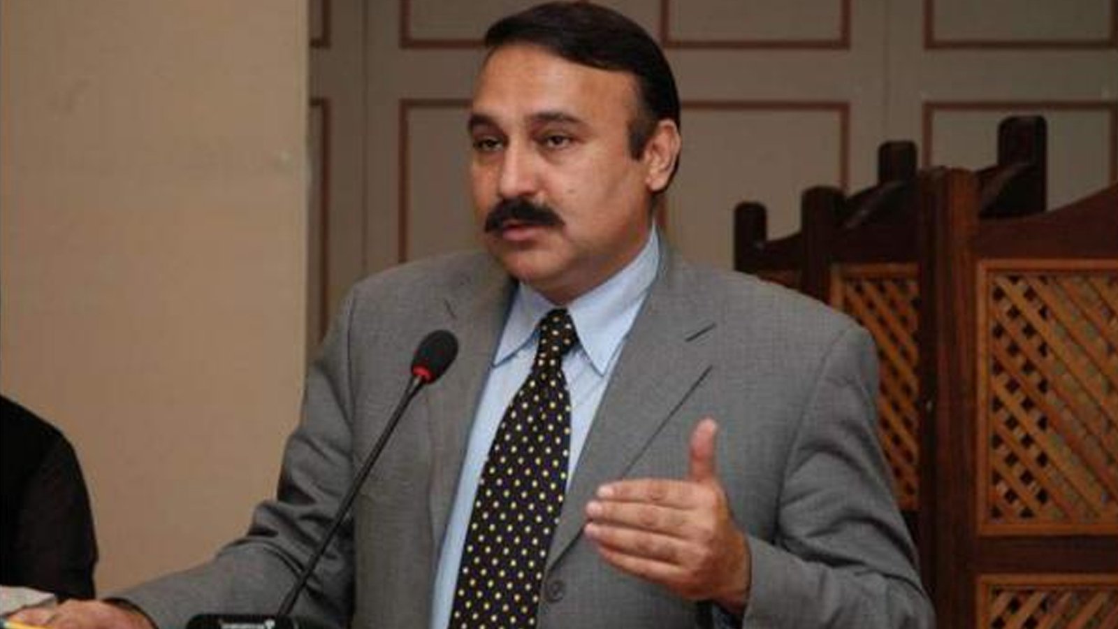 امریکی وفد کی بانی پی ٹی آئی سے ملاقات کا معاملہ: طارق فضل چودھری کا جواب آگیا