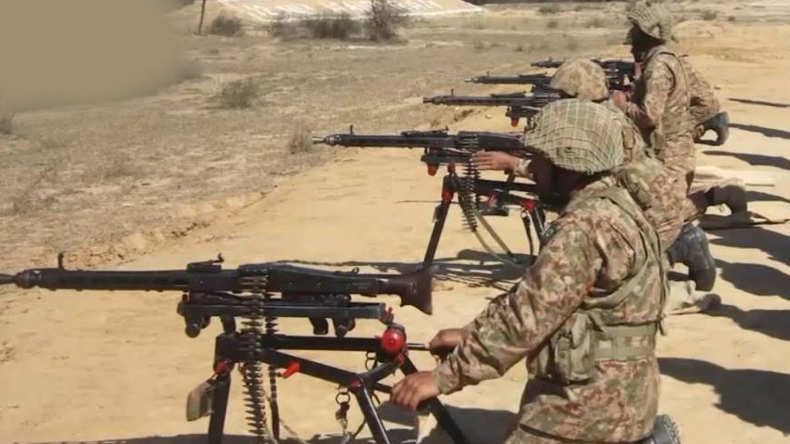 پاک فوج بھارتی جارحیت کا منہ توڑ جواب دینےکو تیار، سرحدی علاقوں میں جنگی مشقیں جاری