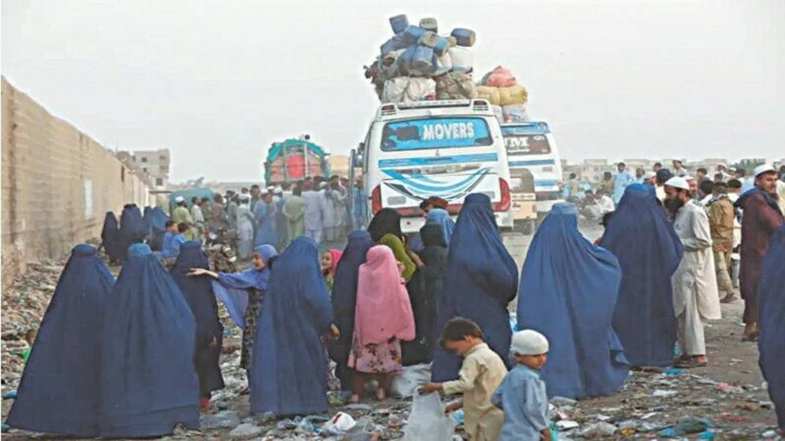 پنجاب سے 13 ہزار سے زائد غیر قانونی غیر ملکی باشندے ڈی پورٹ، ترجمان پنجاب پولیس