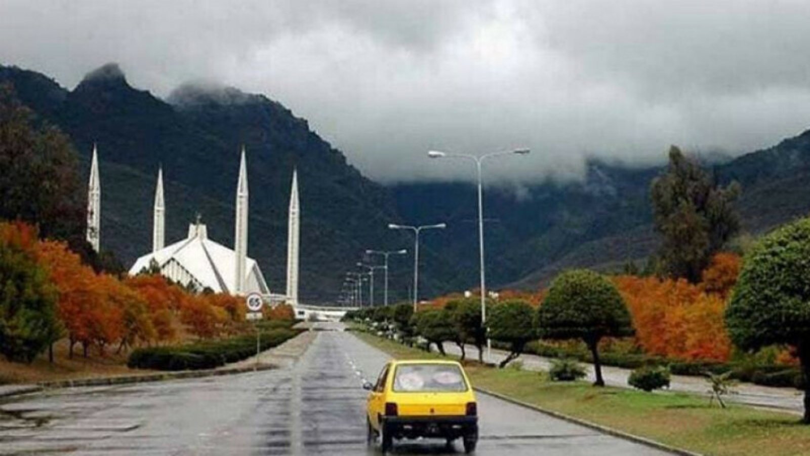 ملک بھر میں شدید بارشوں کی پیشگوئی، سیلاب اور لینڈ سلائیڈنگ کا خدشہ، گلگت بلتستان میں ایمرجنسی کا اعلان