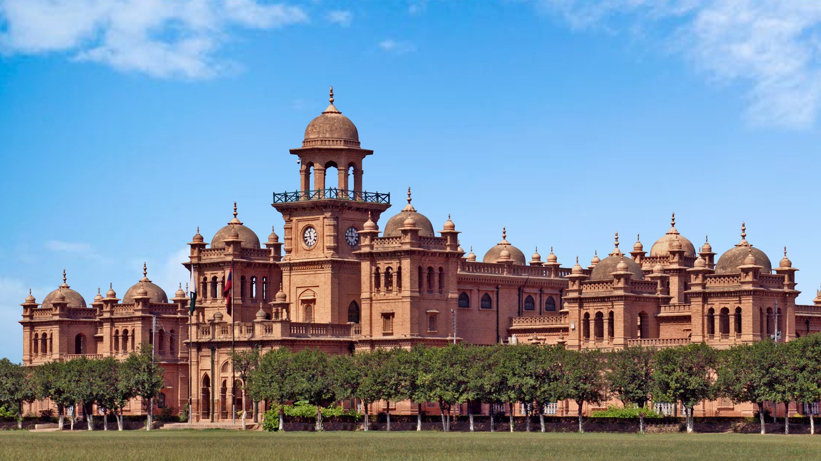 خیبرپختونخوا کی جامعات کو درپیش مالی مشکلات، محکمہ اعلیٰ تعلیم نے اپنی رپورٹ میں پردہ چاک کردیا