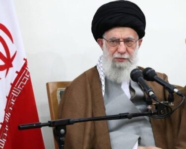 ہم صیہونیوں پر کوئی رحم نہیں کریں گے، آیت اللہ خامنہ ای