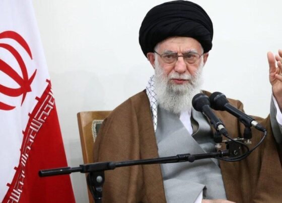 ہم صیہونیوں پر کوئی رحم نہیں کریں گے، آیت اللہ خامنہ ای