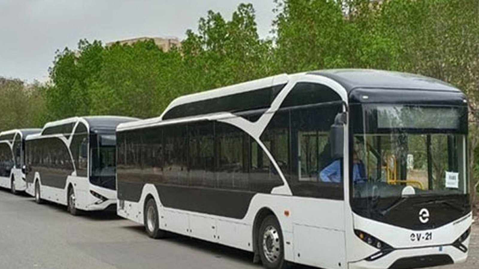 پنجاب حکومت کا صوبے بھر میں الیکٹرک بسیں چلانے کا فیصلہ