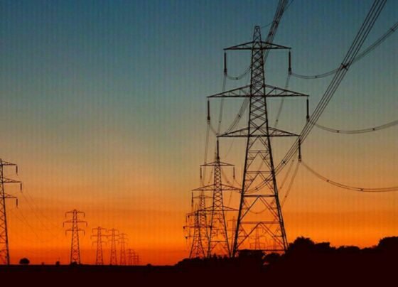 بجلی صارفین کیلئے خوشخبری ، نیپرا کیجانب سے بنیادی ٹیرف میں کمی کا اعلان