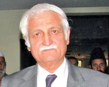 farhat Ullah babar