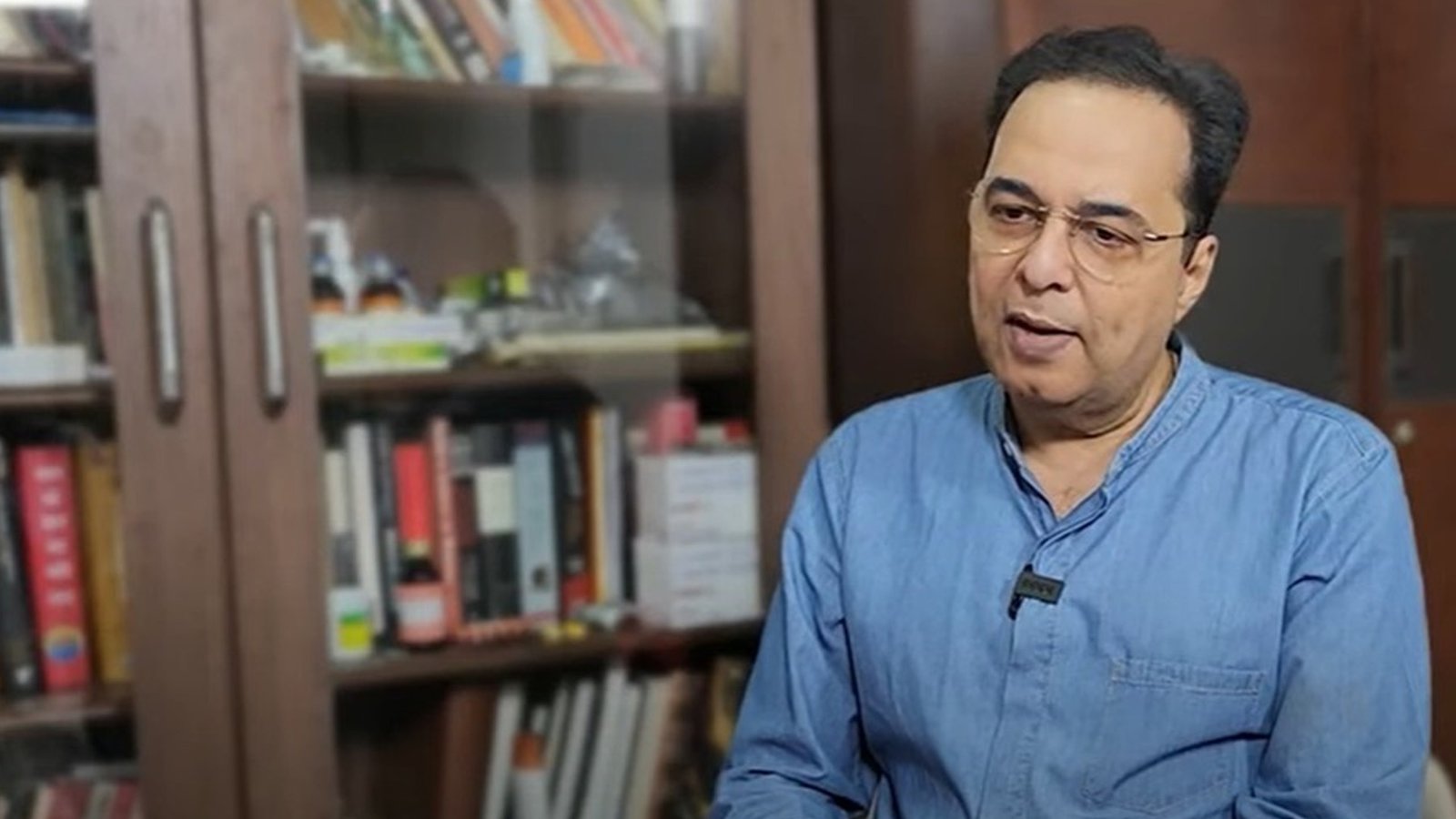 ریندر مودی نے اپنے 11 سالہ دورِ اقتدار میں بھارت کو نا قابلِ تلافی نقصان پہنچایا، بھارتی سینئر صحافی کا بھارت کو بچانے کے لیئے مودی کے استعفی ٰ کا مطالبہ