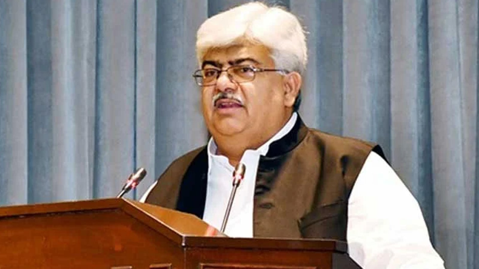 چیئرمین ایف بی آر  نے پاکستان میں امیر گھرانوں کے اعداد و شمار جاری کر دیے