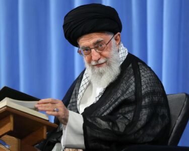 ایت اللہ خامنہ ای