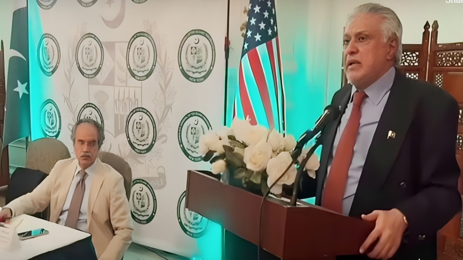 پی ٹی آئی مزید 6 ماہ حکومت میں رہتی تو پاکستان دیوالیہ ہو جاتا ، اسحاق ڈار