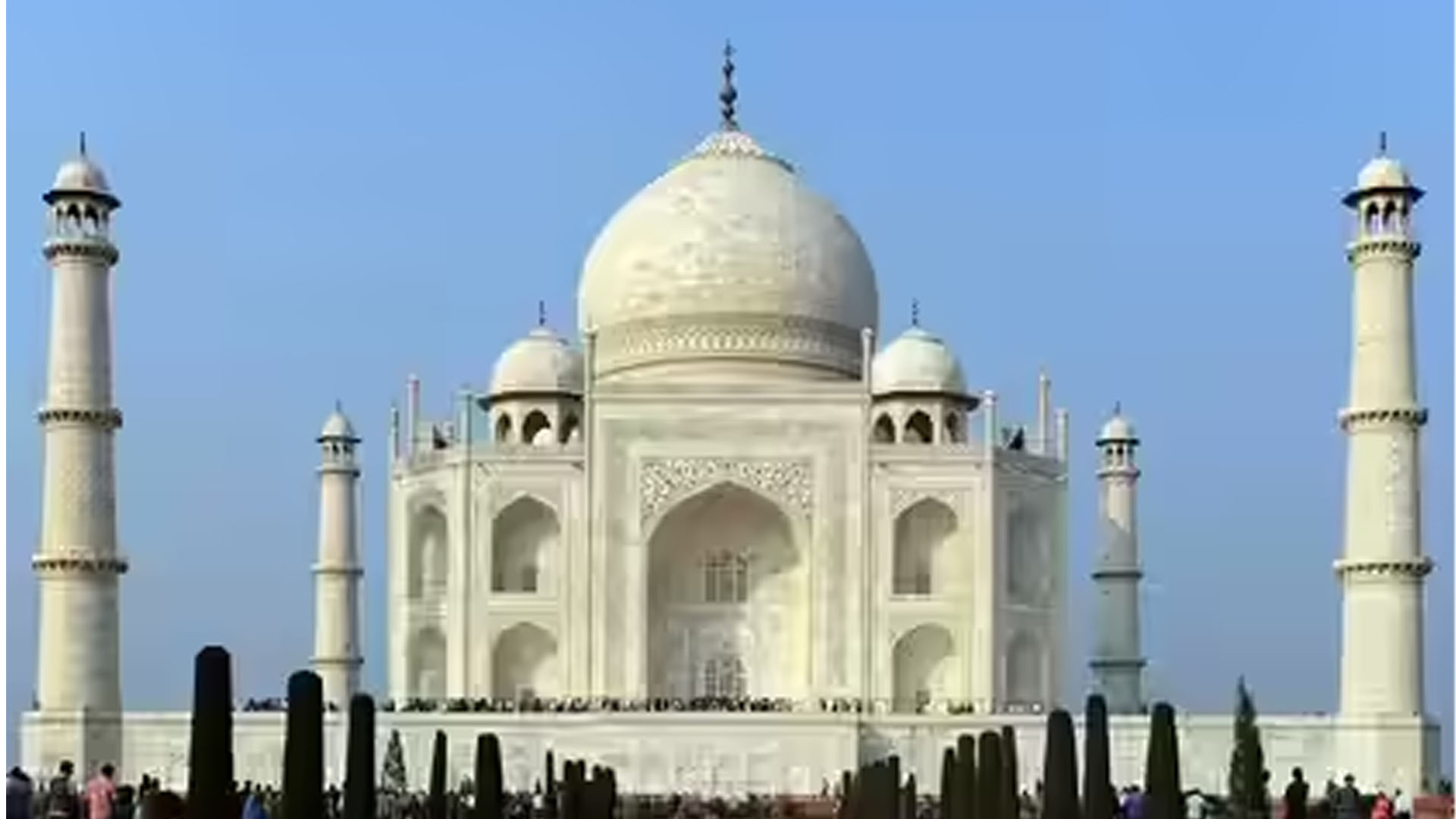مودی کی سرپرستی میں دہشتگردی و انتہاپسند ی عروج پر ،تاج محل کے باہر بی جے پی رہنما کی فائرنگ