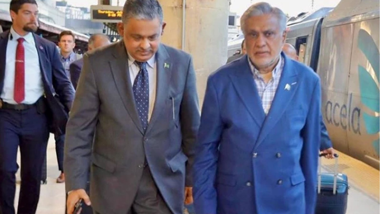 اسحاق ڈار واشنگٹن پہنچ گئے،آج امریکی وزیرخارجہ مارکو روبیو سے ملاقات کرینگے