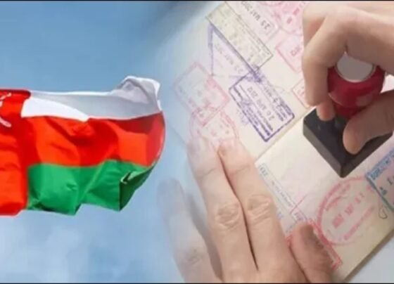 ویزا تجدید کروائیں یا ملک چھوڑ دیں !عمان میں موجود پاکستانیوں کے لیے اہم خبر