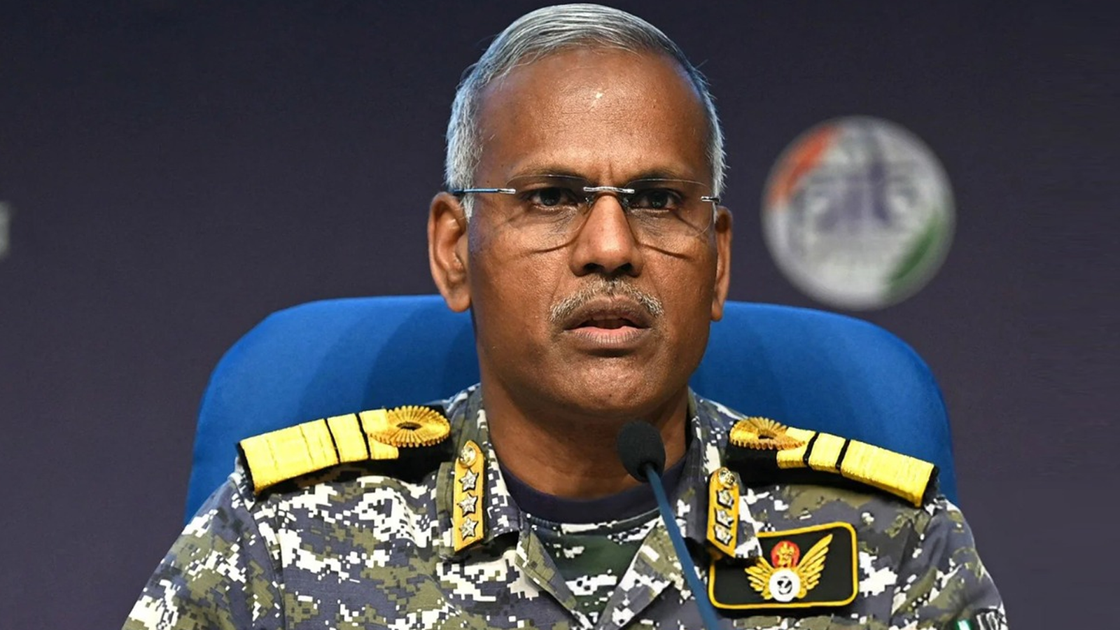 پاکستان نے کوئی حرکت کی، تو اسے معلوم ہے ہم کیا کرنے والے ہیں، بس اتنا ہی کافی ہے’بھارتی وائس ایڈمرل اے این پرمود کی گیدڑ بھبکی