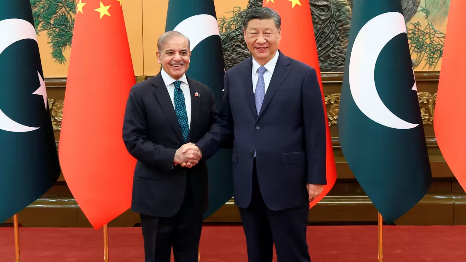 وزیرِ اعظم شہباز شریف چین روانہ