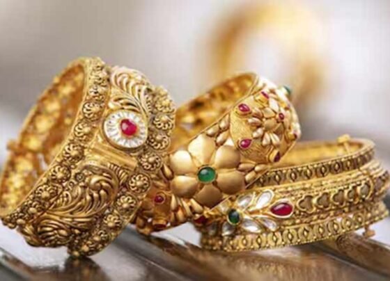 سونے کی قیمت میں ایک روز کے اضافے کے بعد پھر کمی