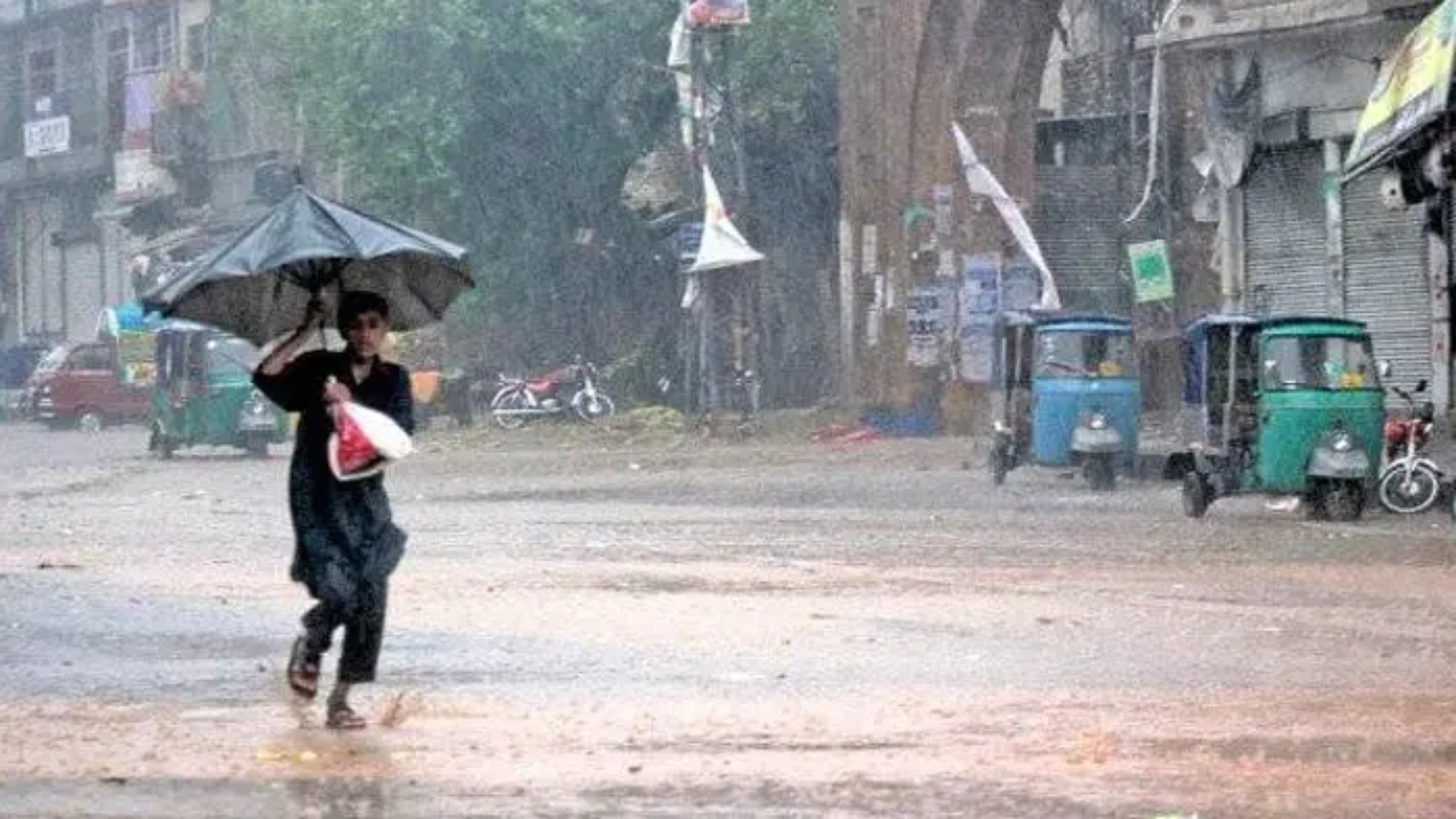 پنجاب سمیت ملک کے مختلف حصوں میں آج بھی بارش کا امکان