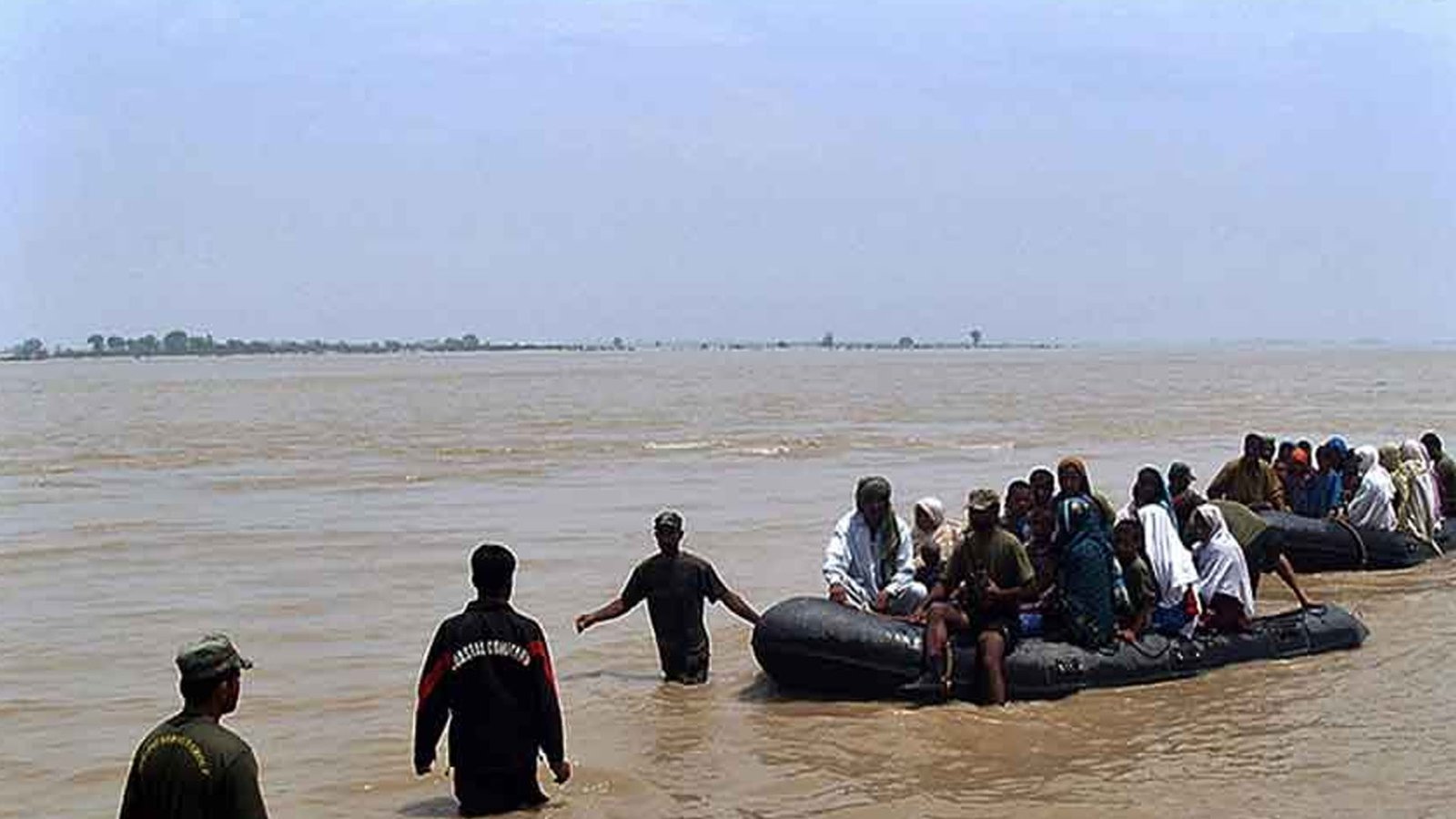 جنوبی پنجاب، سیلاب کے دوران کشتیوں کے حادثات میں جاں بحق افراد کی تعداد30ہوگئی