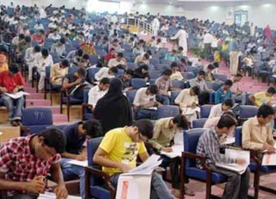 سیلابی صورتحال کے پیش نظر ایم ڈی کیٹ امتحان کا شیڈول تبدیل
