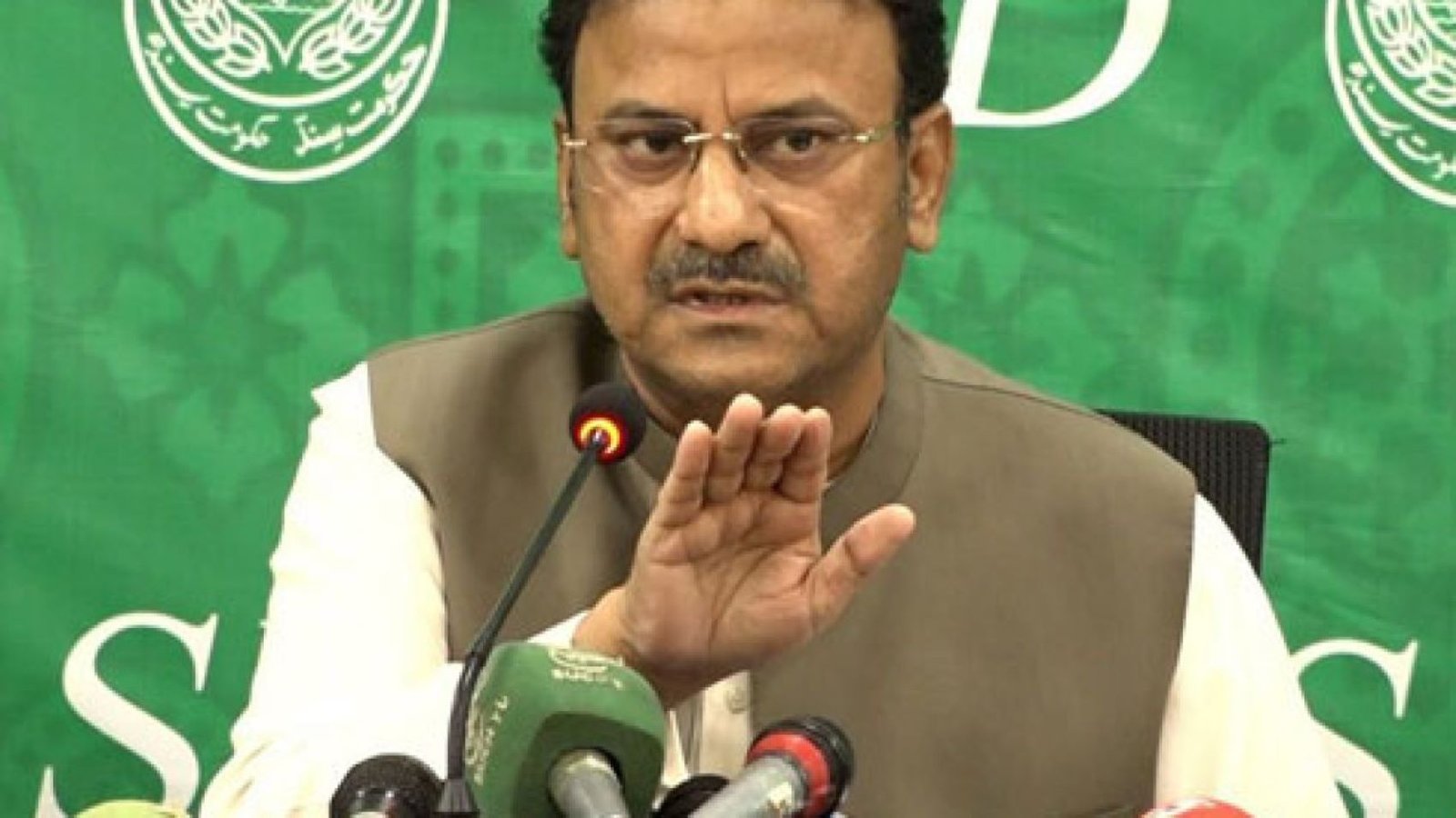 سندھ میں سیلاب کی صورتحال اور کچے میں چھپے ڈاکو، وزیر داخلہ سندھ ضیاء الحسن لنجار کا دلچسپ ردِ عمل