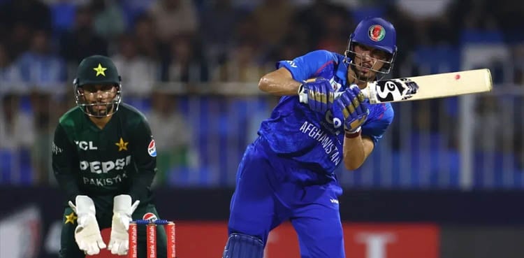 تین ملکی سیریز: افغانستان  نے پاکستان کو شکست دے دی