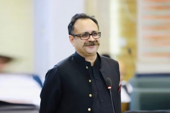 ڈپلومیٹک پاسپورٹ کیس : سابق وزیراعظم آزاد کشمیر تنویر الیاس پر فرد جرم عائد