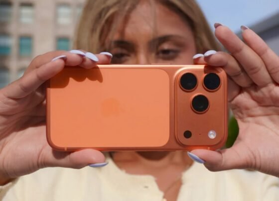 آئی فون 17 پرو میکس لینا ہوا آسان ، صارفین کے لیے خوشخبری