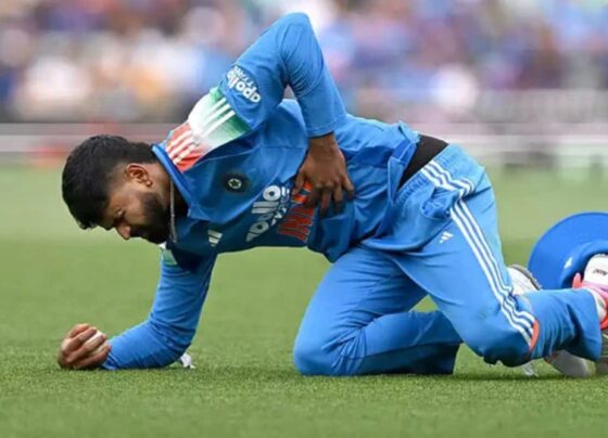 بھارتی کرکٹر شریاس ایئر کی حالت تشویشناک ، آئی سی یو منتقل