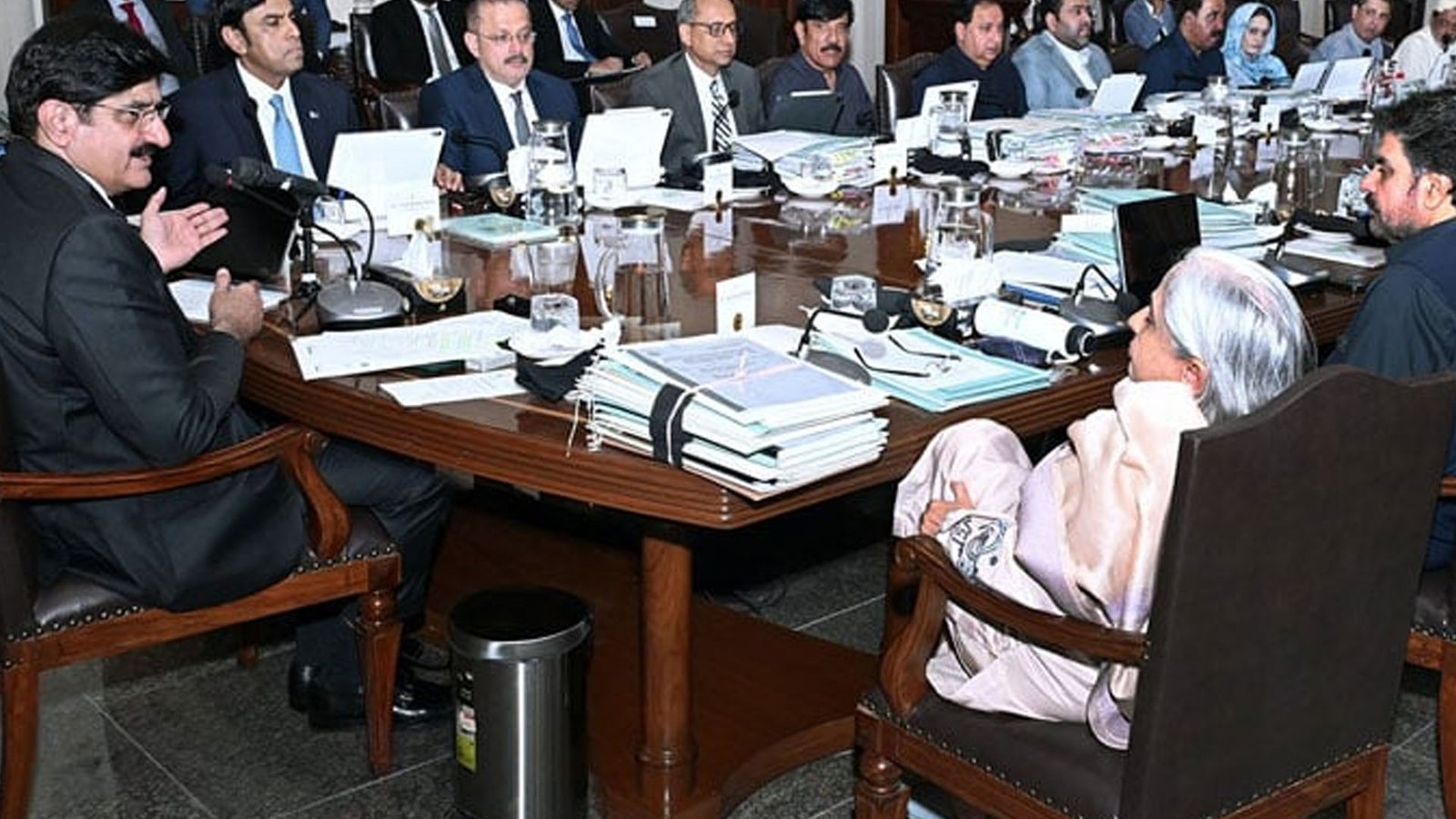  صوبائی حکومت نے گندم اجراء پالیسی کی منظوری د یدی، آٹے کی قیمت سے متعلق بھی اہم فیصلہ