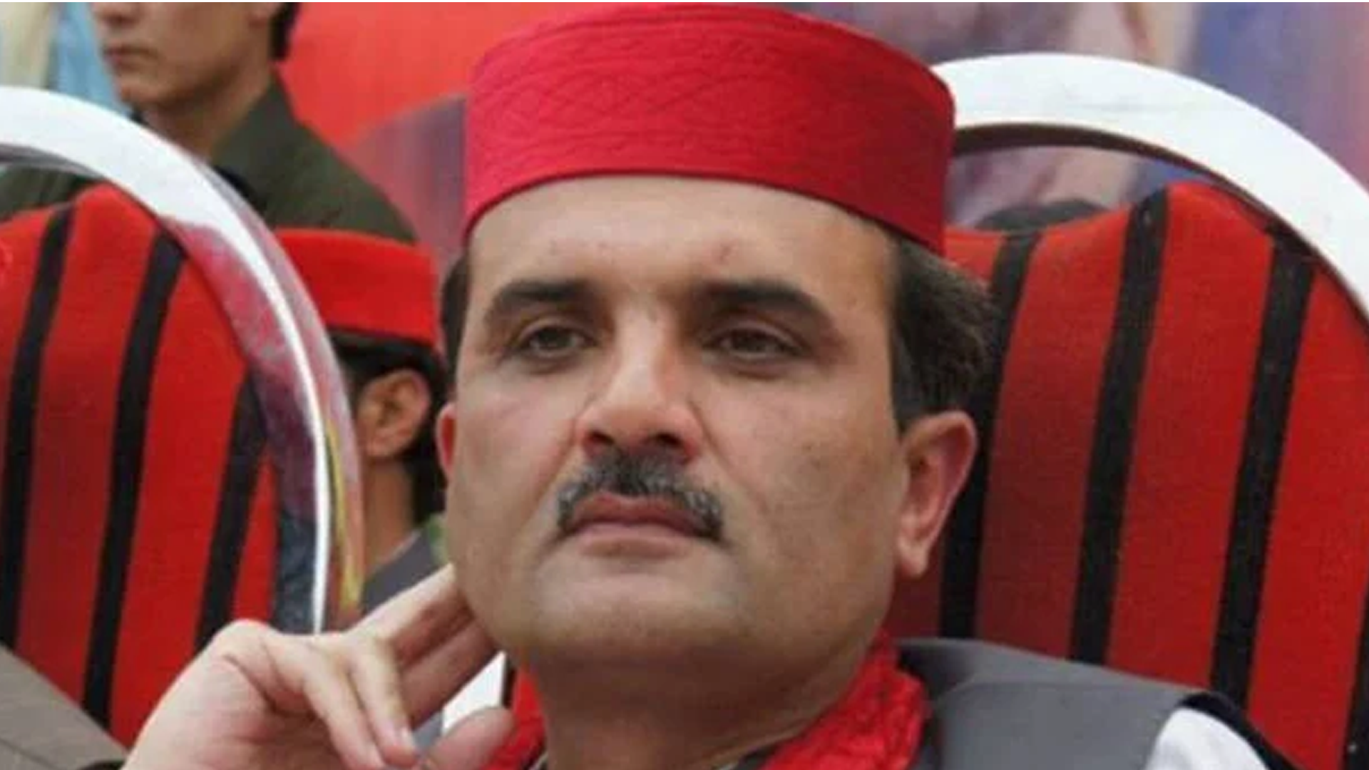 کے پی کی گورنر شپ کے حوالے سے امیر حیدر ہوتی کا اہم بیان سامنے آگیا