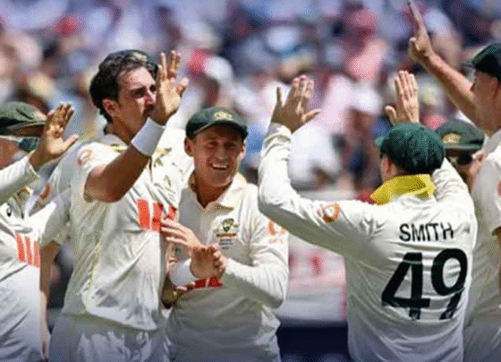 Ashes begins in Perth, England bowled out for 172 runs