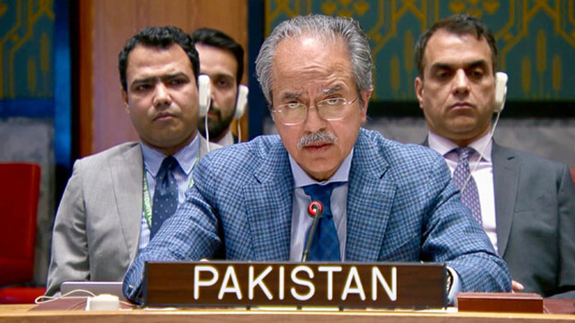 پاکستان، بھارت کی آبی دہشتگردی کا سامنا کر رہا ہے ، عاصم افتخار