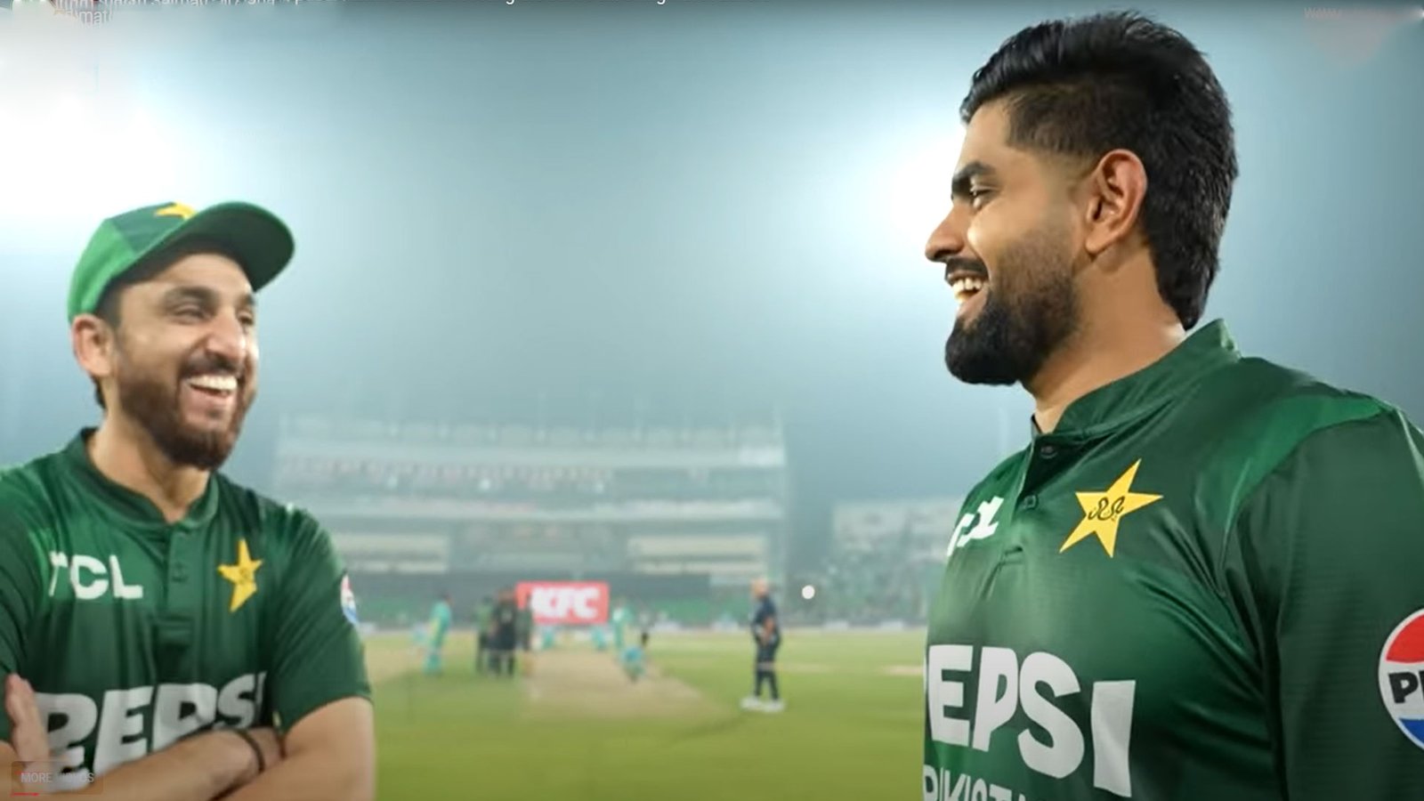 بابر اعظم اور سلمان علی آغا کی دلچسپ گفتگو کی ویڈیو وائرل، ڈریسنگ روم میں قہقہے گونج اٹھے