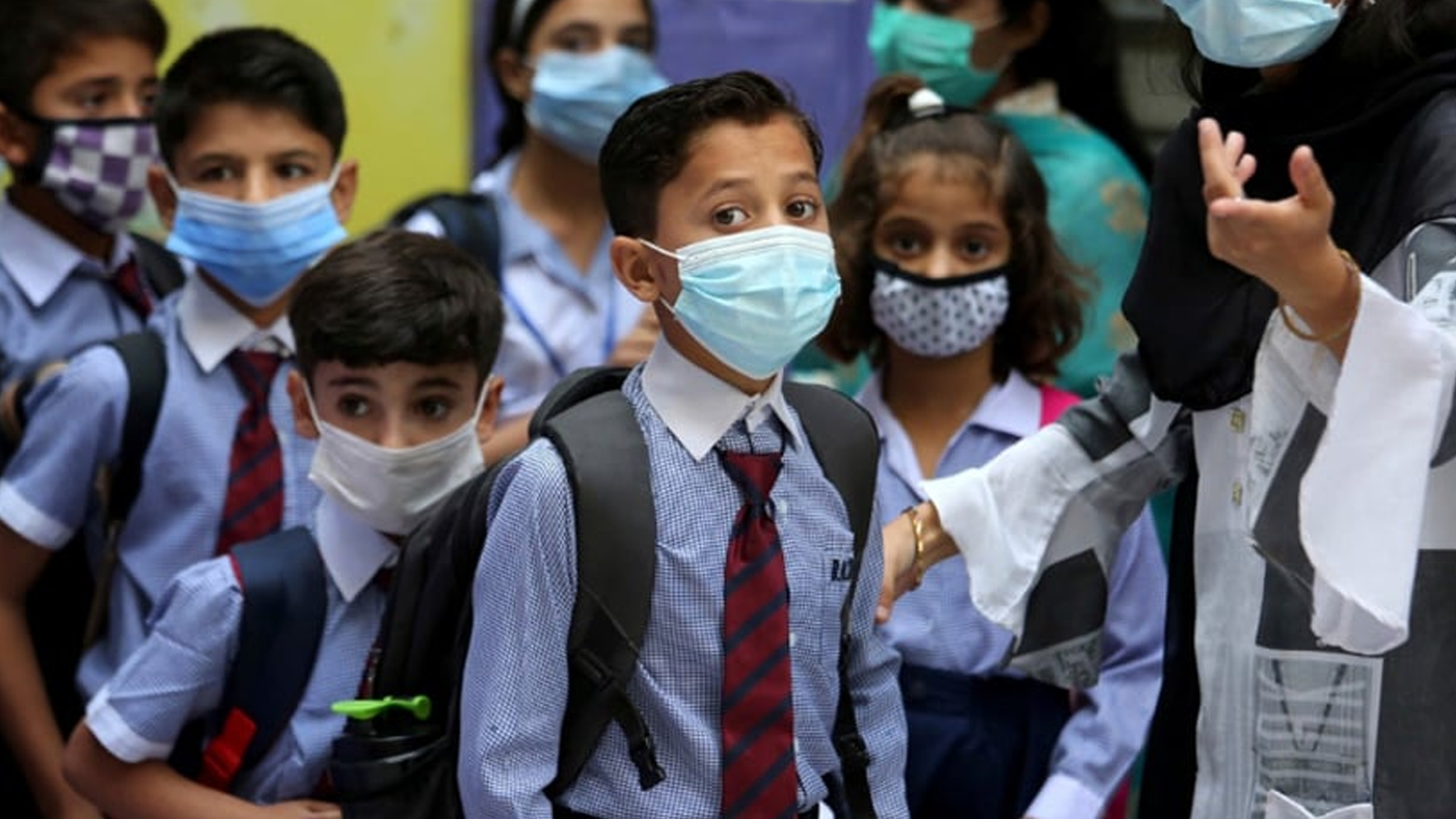 پنجاب بھر کے سکولوں کے اوقات کار تبدیل،خلاف ورزی پر بھاری جرمانہ ہوگا