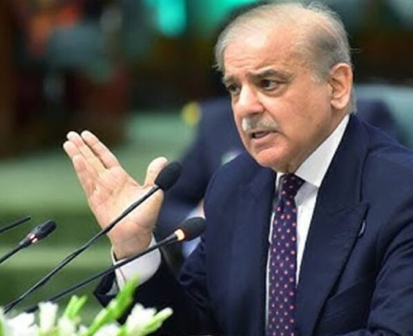 کاروبار میں آسانی اور سرمایہ کاری میں اضافے کیلئے اقدامات حکومت کی اولین ترجیح ہیں : وزیراعظم