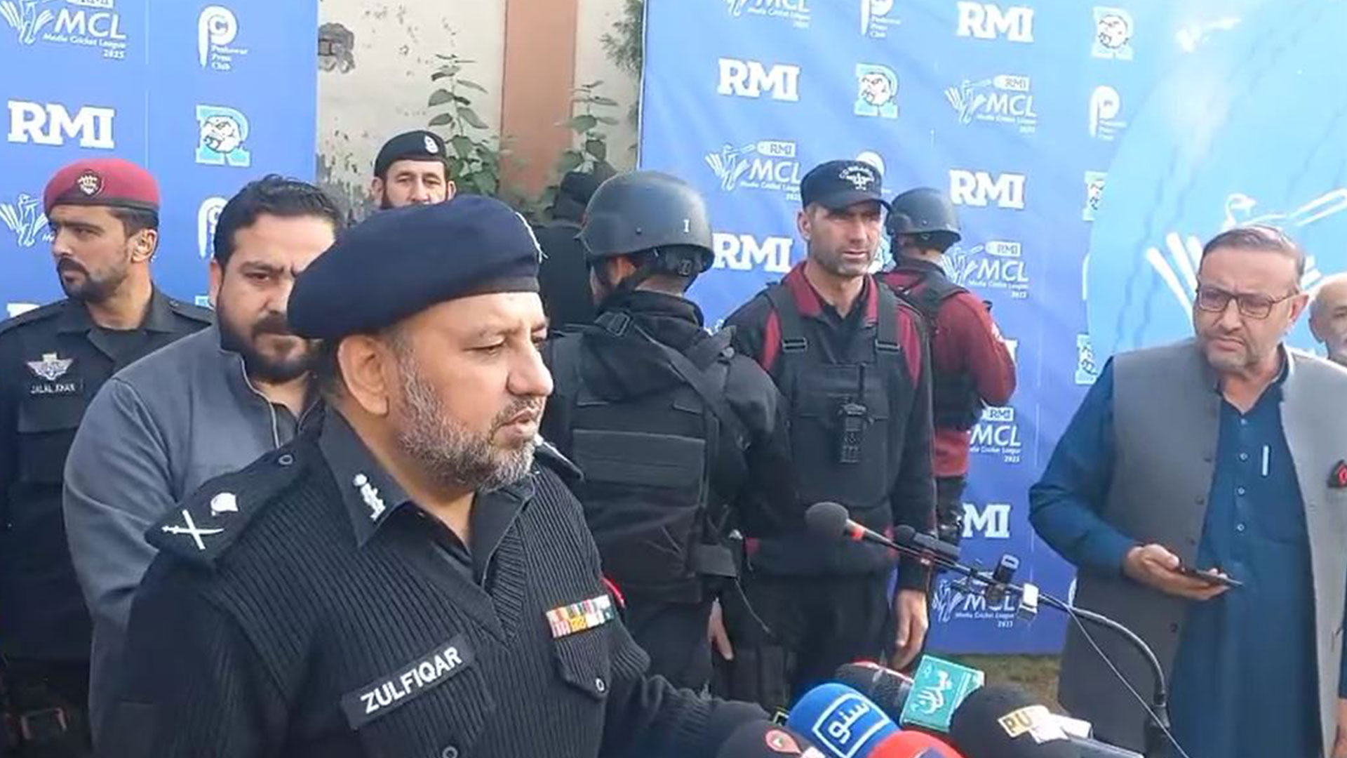 پشاور ایف سی ہیڈ کوارٹرز پر خودکش حملے کی رپورٹ پیش، تحقیقات میں اہم پیشرفت، دہشت گردوں کی شناخت میں کامیابی