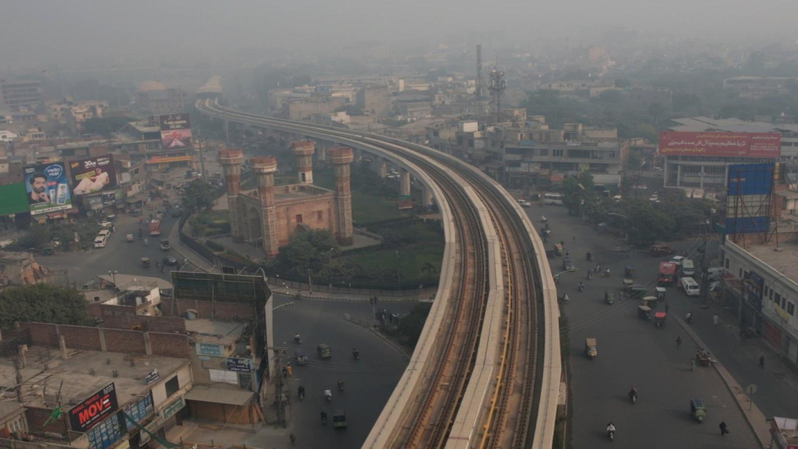 پنجاب : فضائی آلودگی میں تشویشناک اضافہ، لاہور بدستور آلودہ ترین فہرست میں موجود