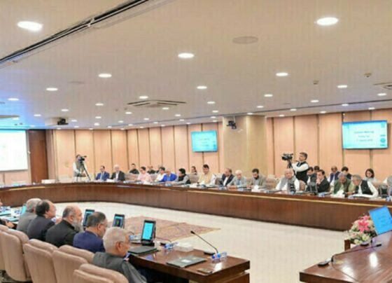 27ویں آئینی ترمیم کی منظوری کیلئے وفاقی کابینہ کا اجلاس شروع