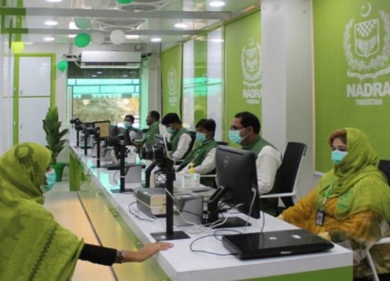 نادرا نے شناختی کارڈ بنوانے والوں کی بڑی مشکل آسان کردی