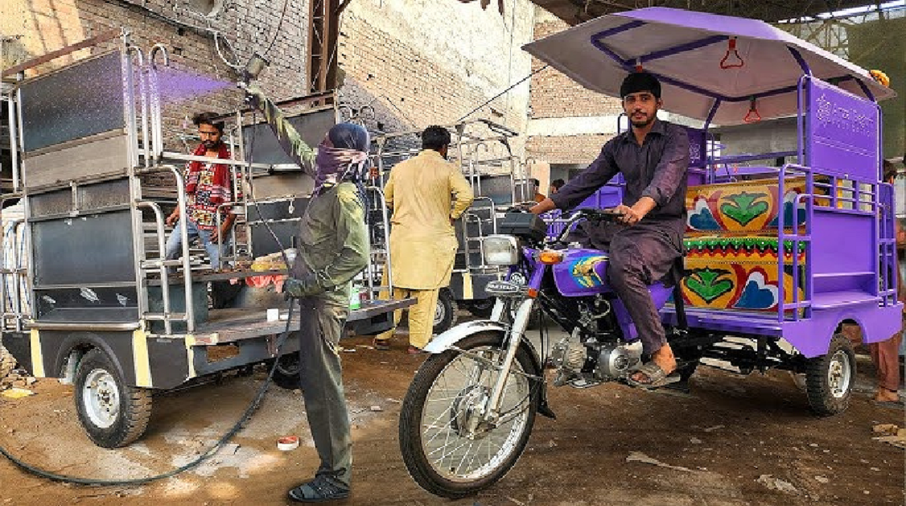 پنجاب حکومت کاپیٹرول موٹرسائیکل اور رکشے کی پروڈکشن پر پابندی لگانے کا فیصلہ