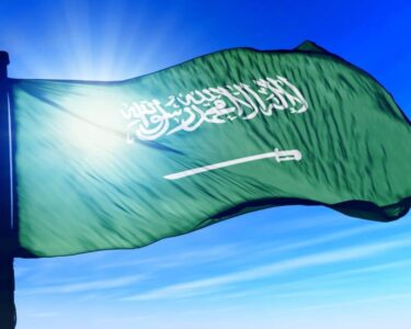 سعودی عرب میں ملازمت اور تنخواہوں سے متعلق بڑی خبر آگئی