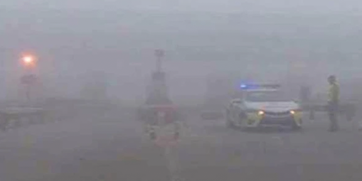 Fog closes M1 Motorway from Peshawar to Rashakai to all types of traffic