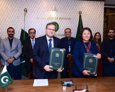Government and ADB sign two projects