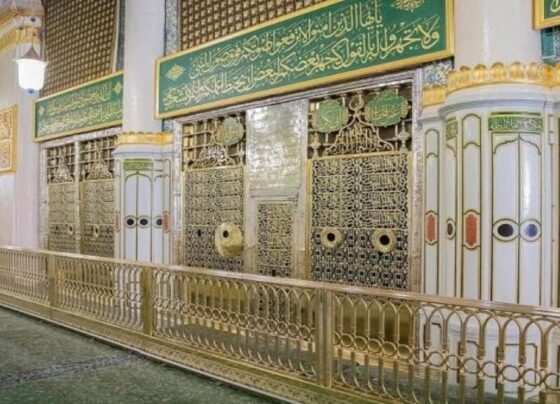 مسجد نبوی میں روضہ رسول ﷺ کی زیارت اور ریاض الجنہ میں نوافل کے نئے اوقات مقرر