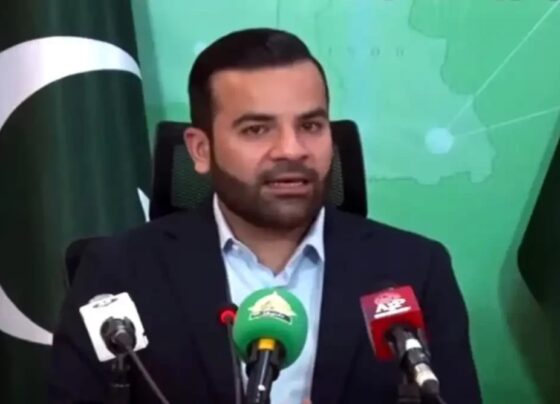 عمران خان اور بشریٰ بی بی کیخلاف آج کا فیصلہ آئین و قانون کے مطابق آیا، بیرسٹر عقیل ملک