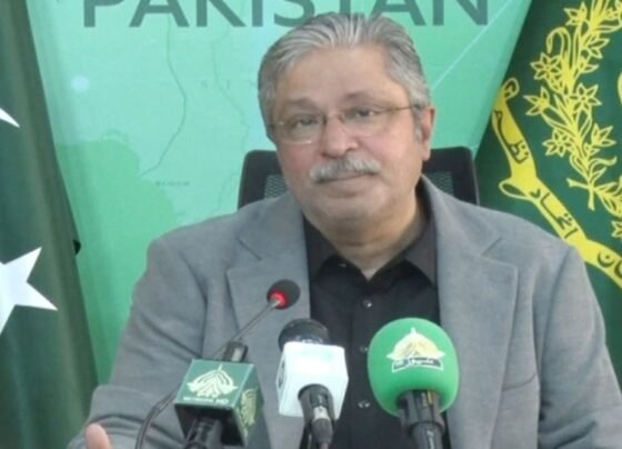 دروازے بند، کوئی بھی جمہوری قیادت پی ٹی آئی کیساتھ مذاکرات کیلئے تیار نہیں، اختیار ولی