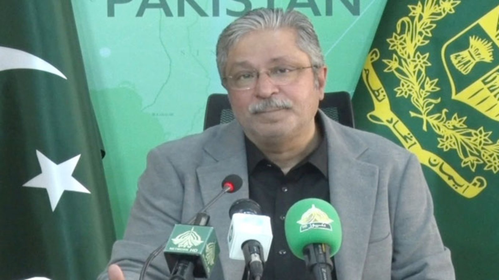 دروازے بند، کوئی بھی جمہوری قیادت پی ٹی آئی کیساتھ مذاکرات کیلئے تیار نہیں، اختیار ولی